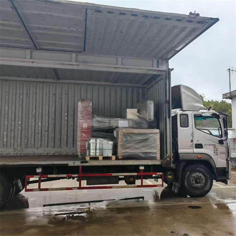 东风区富蕴县物流专线：打通运输新通道